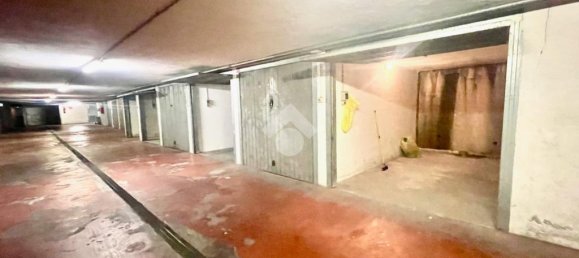 Garagem de 1 divisão em Imperia, Italy N.º 154792 10