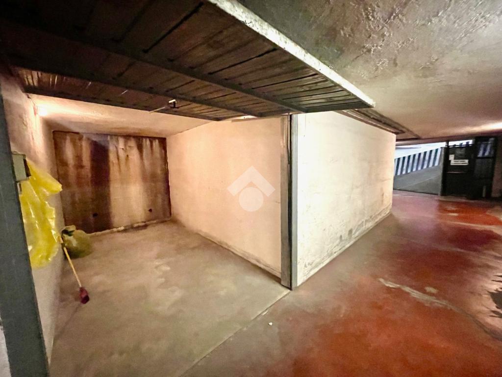 Garagem de 1 divisão em Imperia, Italy N.º 154792