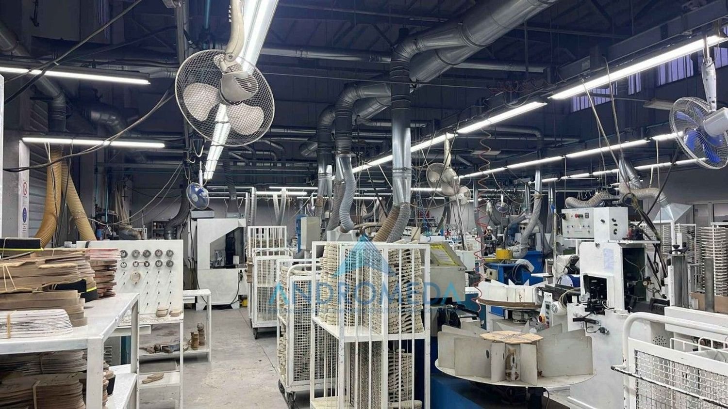 1440m² Warehouse in Casandrino, Italy No. 374641