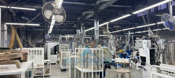 1440m² Warehouse in Casandrino, Italy No. 374641 2