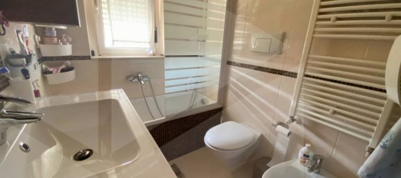 Квартира с 3 комнатами в Битонто, Италия № 21653 9