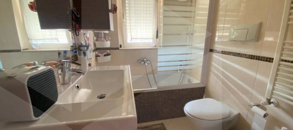 Квартира с 3 комнатами в Битонто, Италия № 21653 11