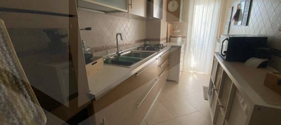 Квартира с 3 комнатами в Битонто, Италия № 21653 8