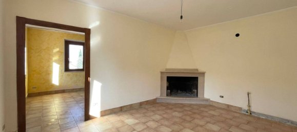 3 Schlafzimmer Haus in Isola del Liri, Italy, Nr. 52762 23