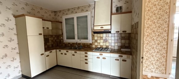 4 Schlafzimmer Haus in Chatellerault, France, Nr. 348588 3