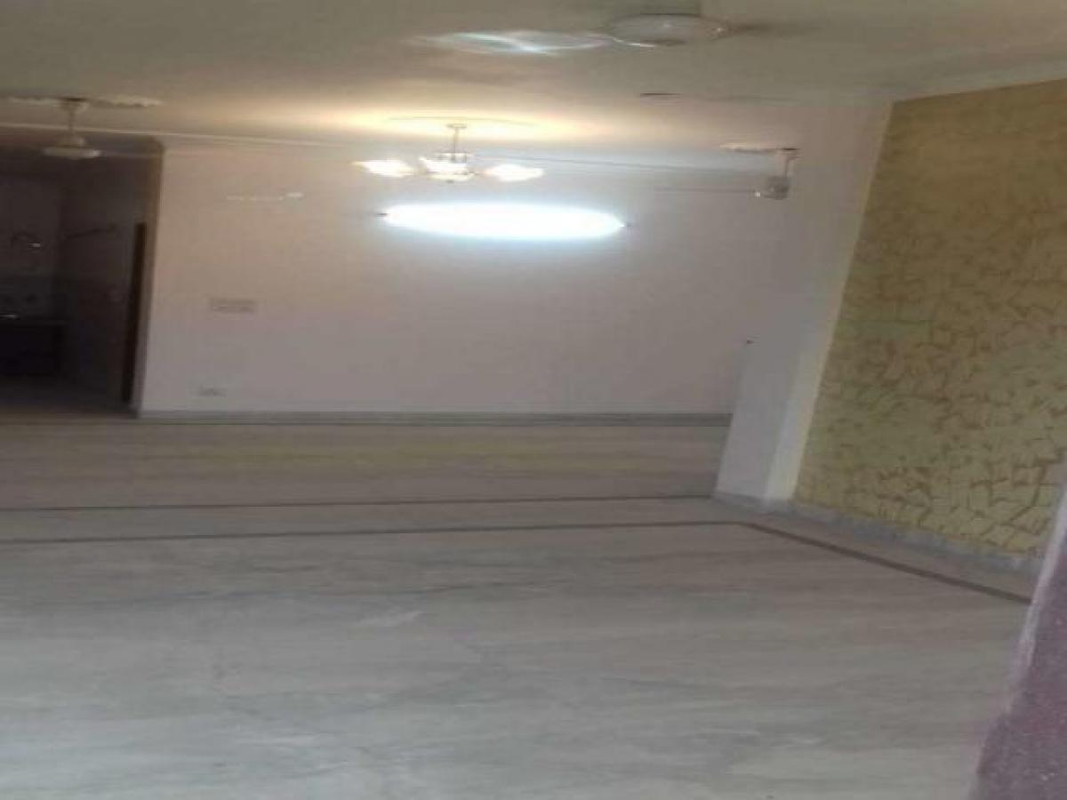 2 bedrooms House in Faridabad, India No. 2206