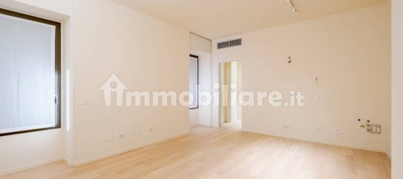 1 bedroom Apartment in Milan, Italy No. 374065 5