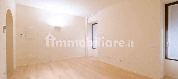 1 bedroom Apartment in Milan, Italy No. 374065 12