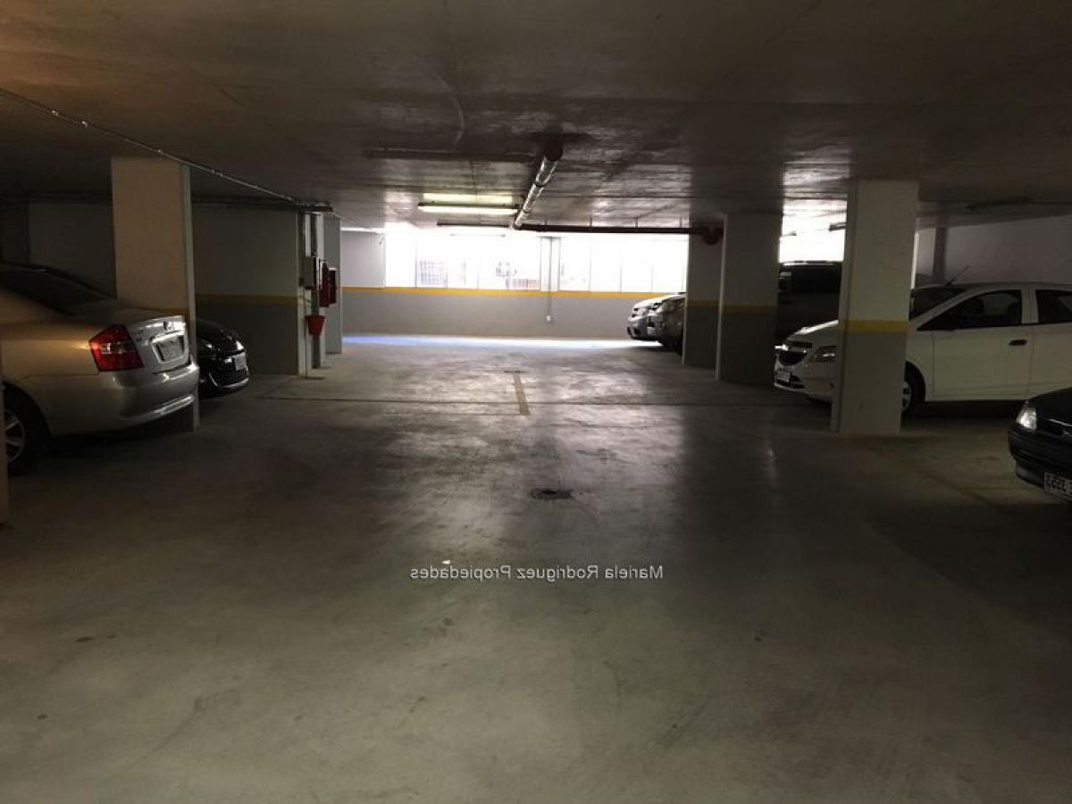 Almacén en Montevideo, Uruguay No. 13370