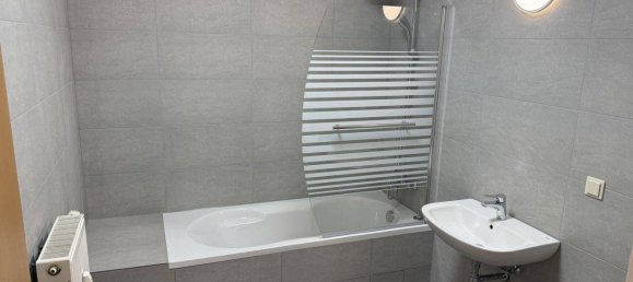 Apartamento de 2 dormitorios en Schwechat, Austria No. 227979 28