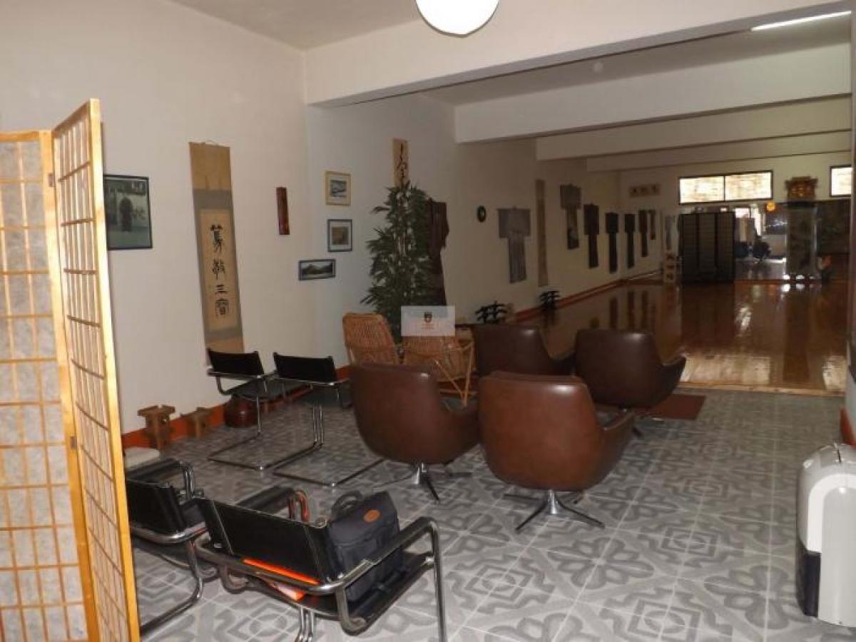  مكتب في Faro, Portugal 1378متر مربع رقم 8054