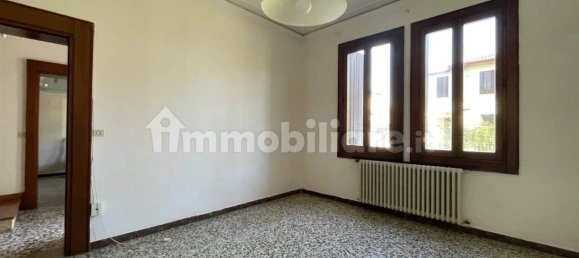 4 bedrooms Villa in Portogruaro, Italy No. 344828 4