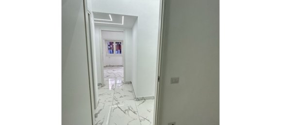 4 rooms Apartment in Rome, Italy No. 16885 21