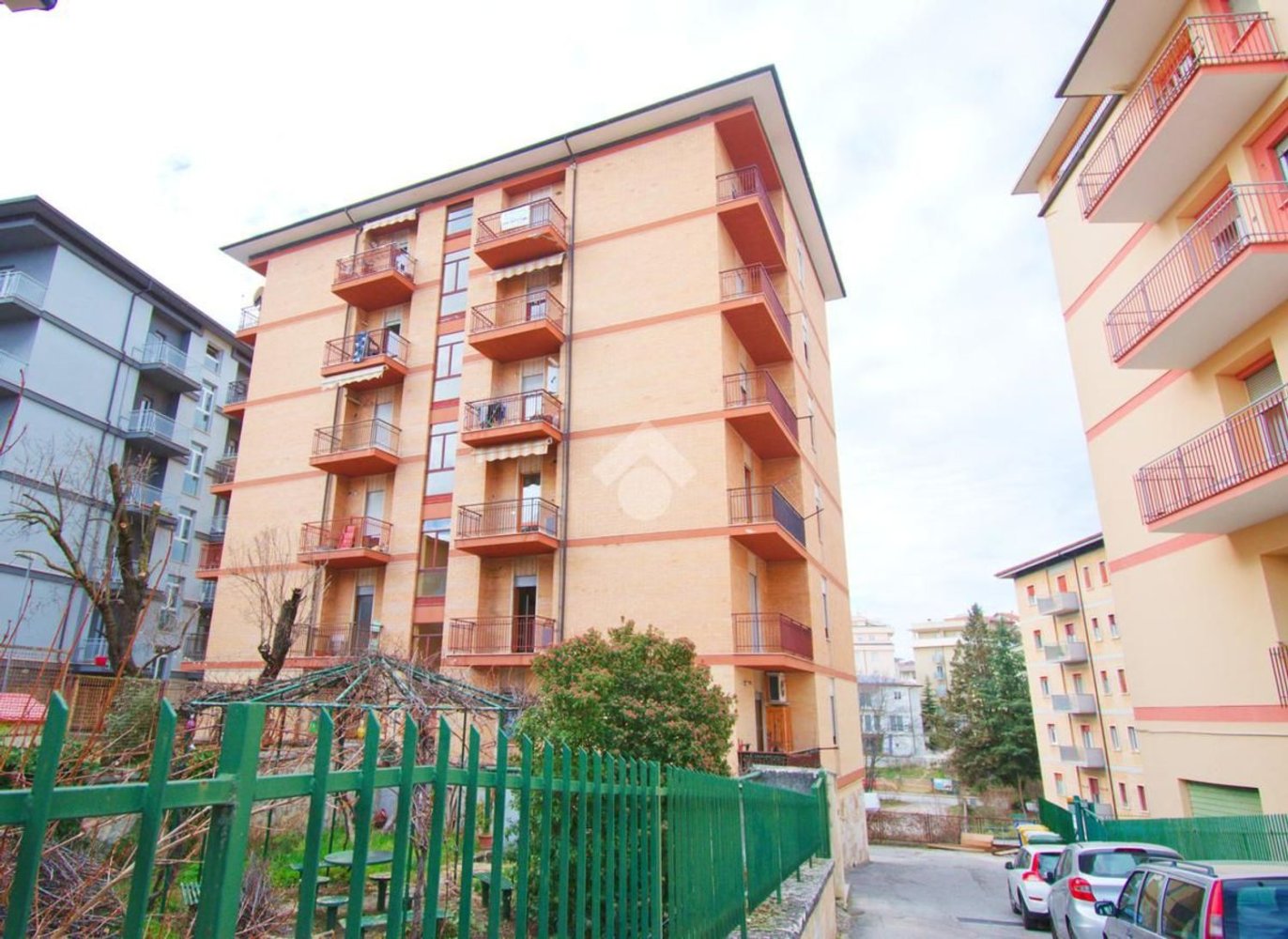 4غرفة شقة في L'Aquila, Italy رقم 30552