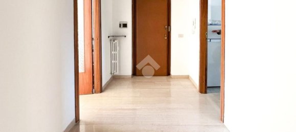 4غرفة شقة في L'Aquila, Italy رقم 30552 13