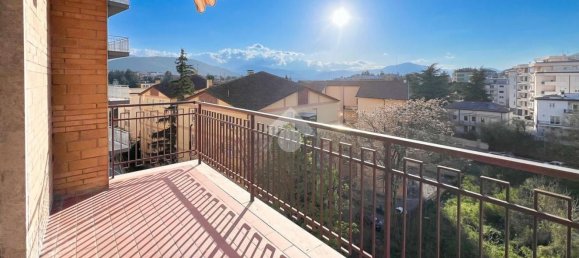 4غرفة شقة في L'Aquila, Italy رقم 30552 16