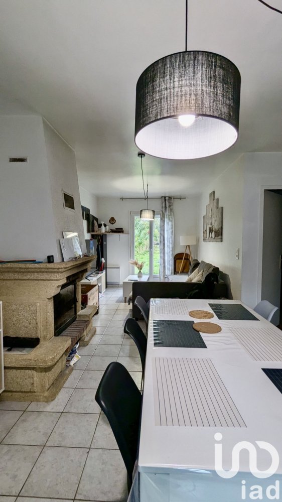 Casa de 3 dormitorios en Loches-sur-Ource, France No. 232148