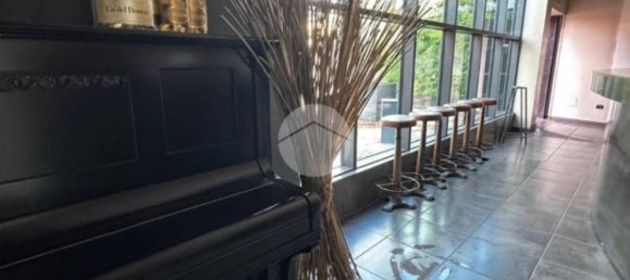  عقار تجاري في Grassobbio, Italy 750متر مربع رقم 273640 2