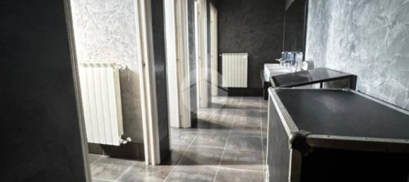  عقار تجاري في Grassobbio, Italy 750متر مربع رقم 273640 17