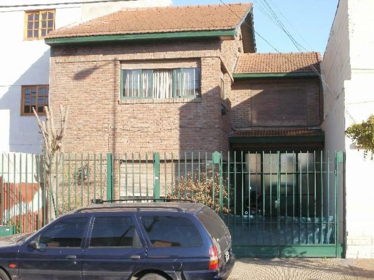4 Schlafzimmer Haus in Moron, Argentina, Nr. 52192