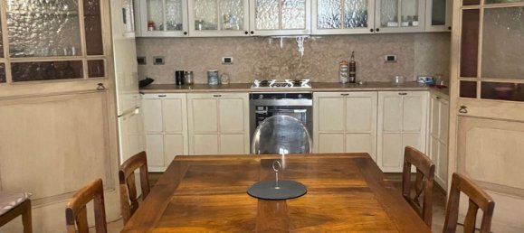 4 rooms Duplex in Parma, Italy No. 268694 3