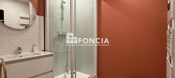 Apartamento de 4 dormitorios en Laval, France No. 109852 5