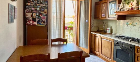 4 rooms Apartment in Spinea, Italy No. 277962 3