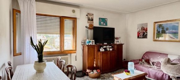 4 rooms Apartment in Spinea, Italy No. 277962 2