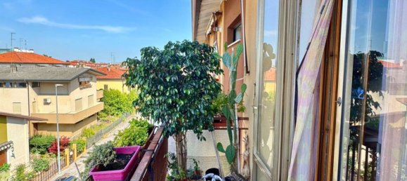 4 rooms Apartment in Spinea, Italy No. 277962 8