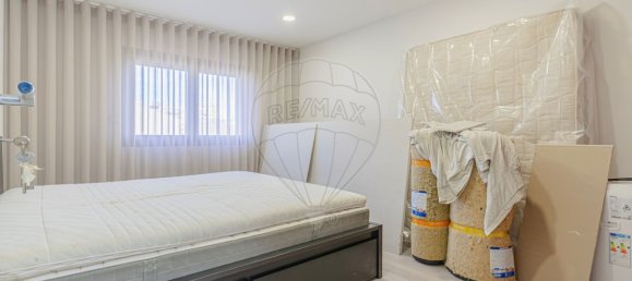 4 bedrooms House in Senhora da Hora, Portugal No. 24070 12