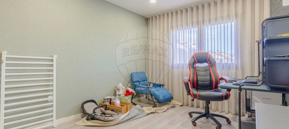 4 bedrooms House in Senhora da Hora, Portugal No. 24070 14