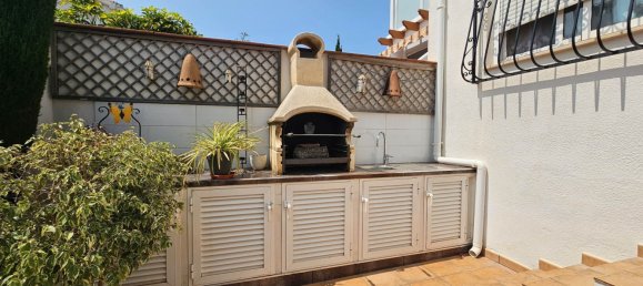 3 bedrooms Townhouse in Alicante, Spain No. 161606 5