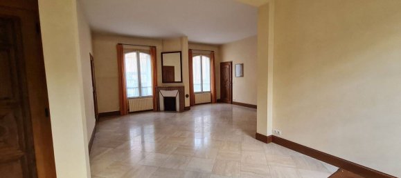 4 Schlafzimmer Haus in Maintenon, France, Nr. 89781 2