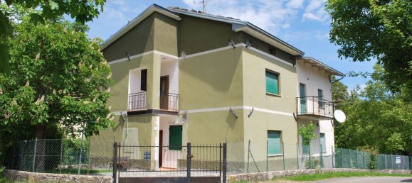 12 rooms House in Villa Minozzo, Italy No. 68122 5