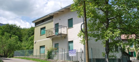 12 rooms House in Villa Minozzo, Italy No. 68122 9
