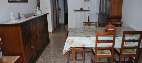 12 rooms House in Villa Minozzo, Italy No. 68122 49