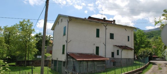 12 rooms House in Villa Minozzo, Italy No. 68122 2