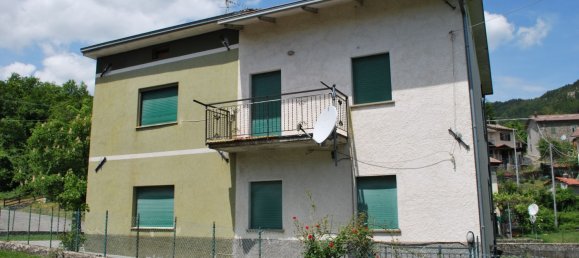 12 rooms House in Villa Minozzo, Italy No. 68122 8