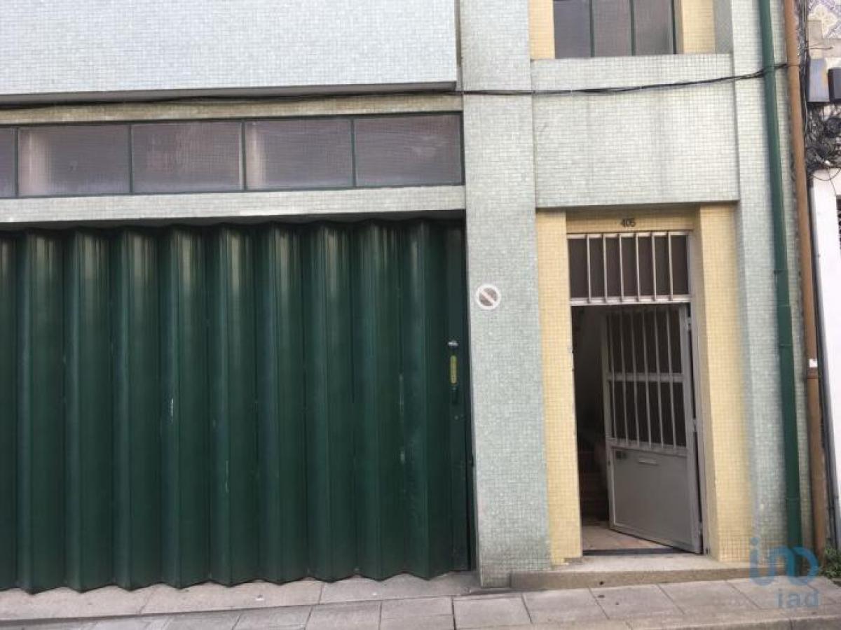 Дом с 4 спальнями в Порту, Португалия № 4538