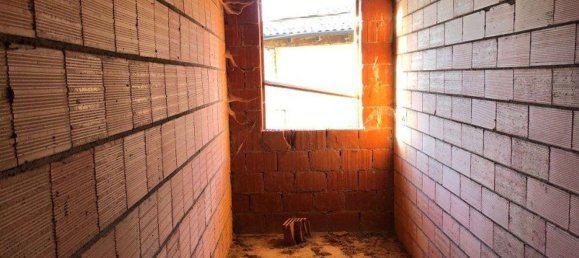 2 Schlafzimmer Haus in Pozzol Groppo, Italy, Nr. 85554 3