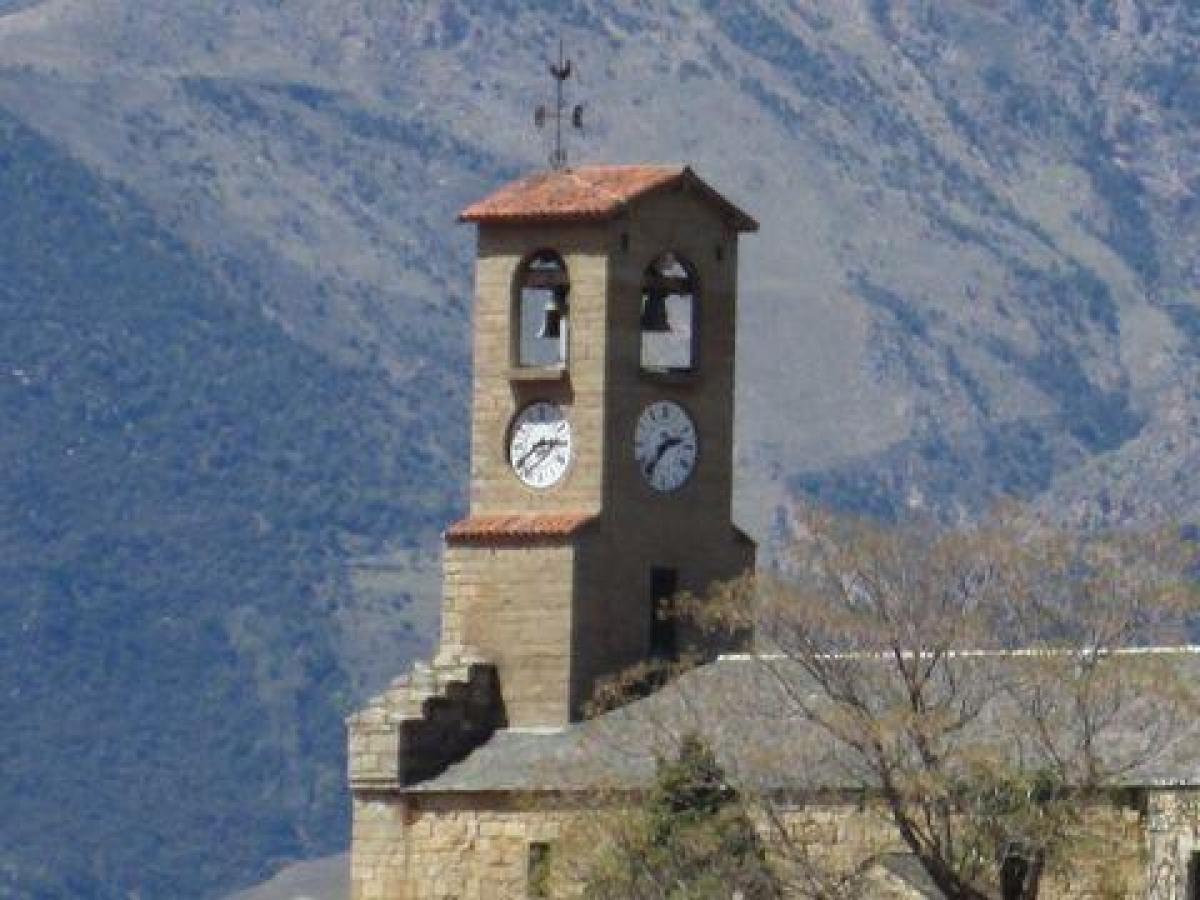 Casa de 3 dormitorios en Prades, France No. 24595