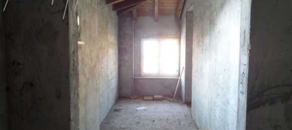 5 rooms Apartment in Piacenza, Italy No. 188905 11