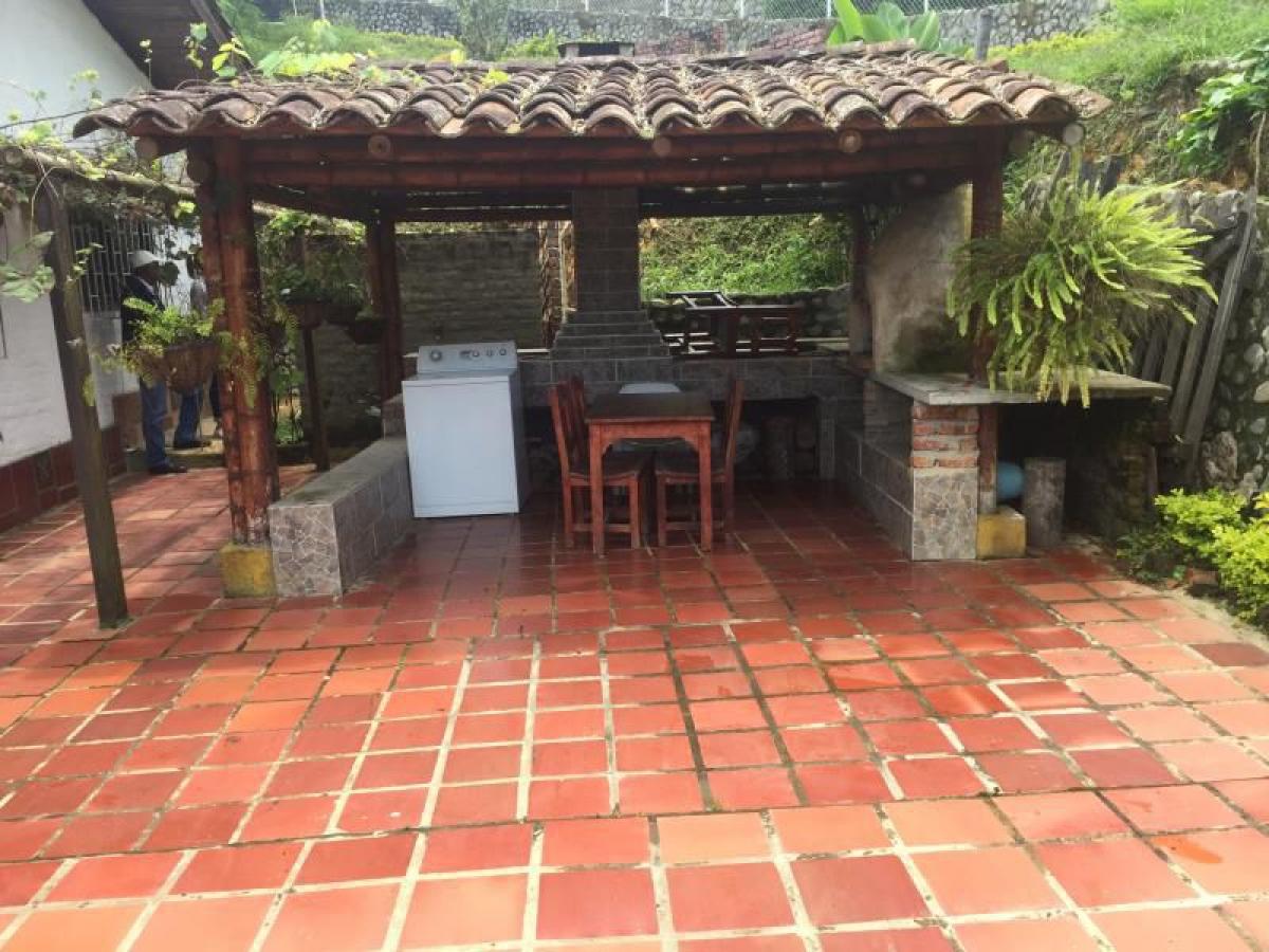 4 bedrooms House in Valle del Cauca, Colombia No. 8833