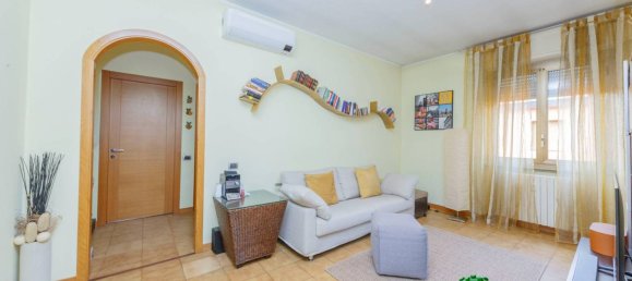 1 bedroom Apartment in Milan, Italy No. 375777 4