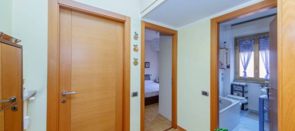 1 bedroom Apartment in Milan, Italy No. 375777 6