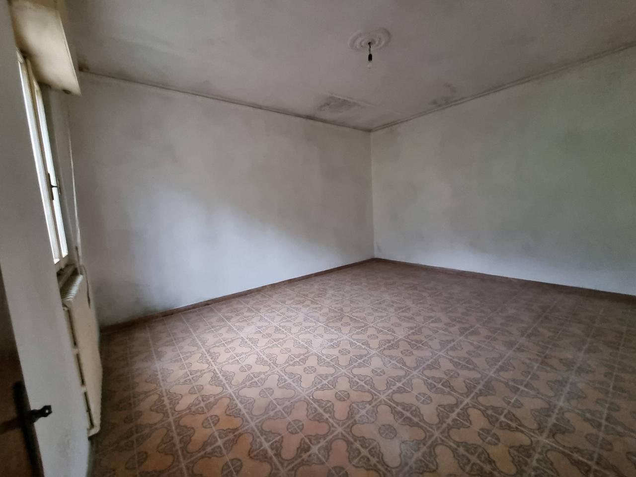 7-Zimmer Wohnung in San Giovanni Valdarno, Italy, Nr. 172106