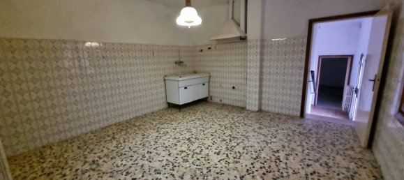 7-Zimmer Wohnung in San Giovanni Valdarno, Italy, Nr. 172106 20