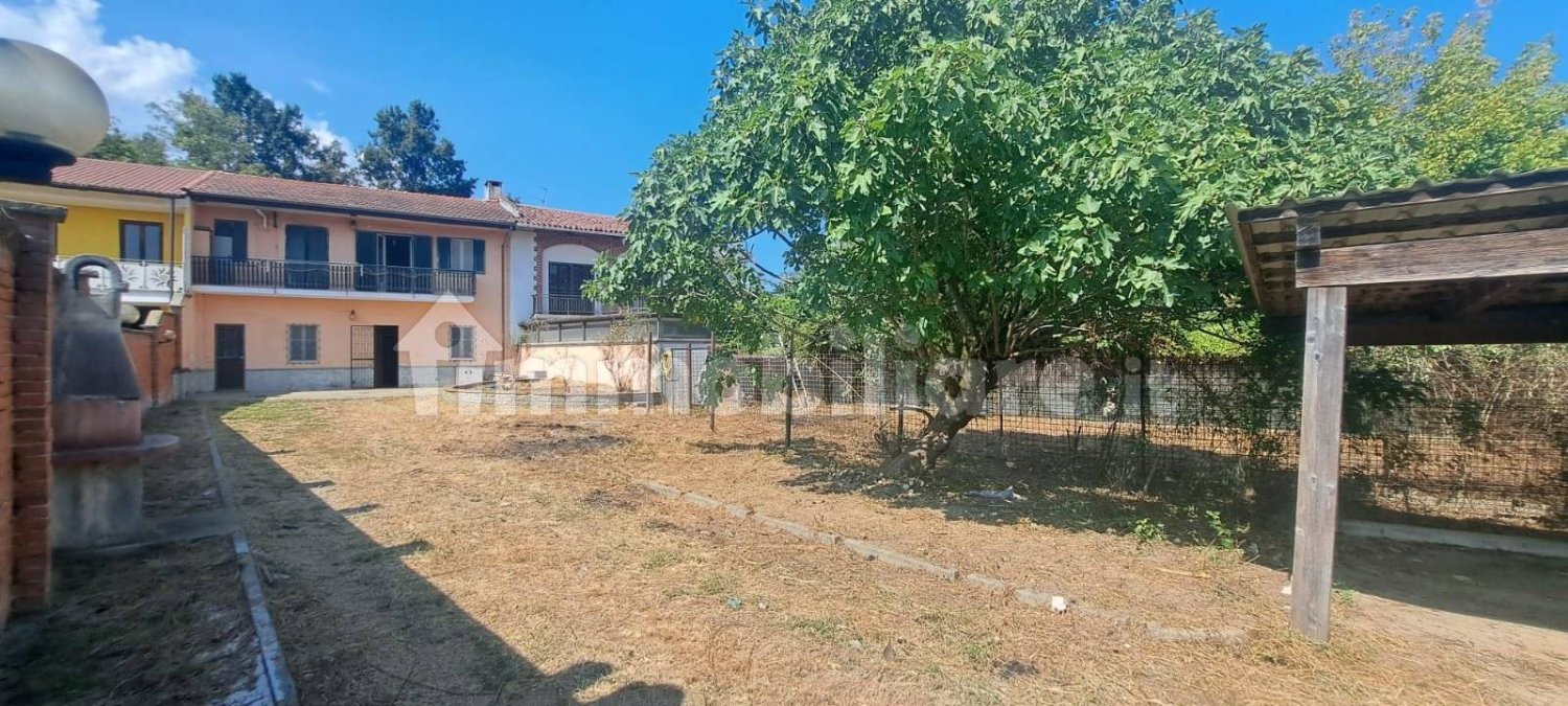 3 bedrooms House in Cumiana, Italy No. 324674