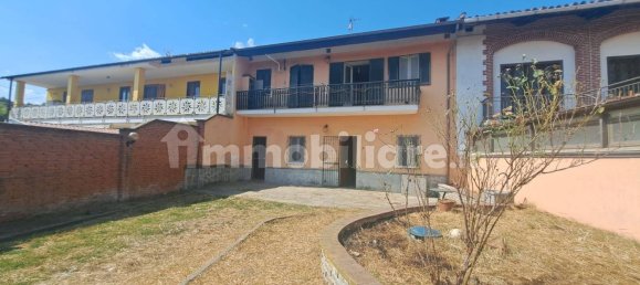 3 bedrooms House in Cumiana, Italy No. 324674 5