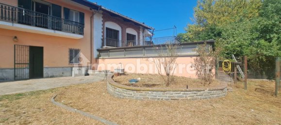 3 bedrooms House in Cumiana, Italy No. 324674 6